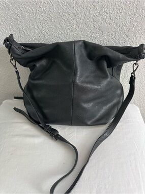REED Modern American Luxury Black Pebbled Hobo Shoulder Crossbody Bag